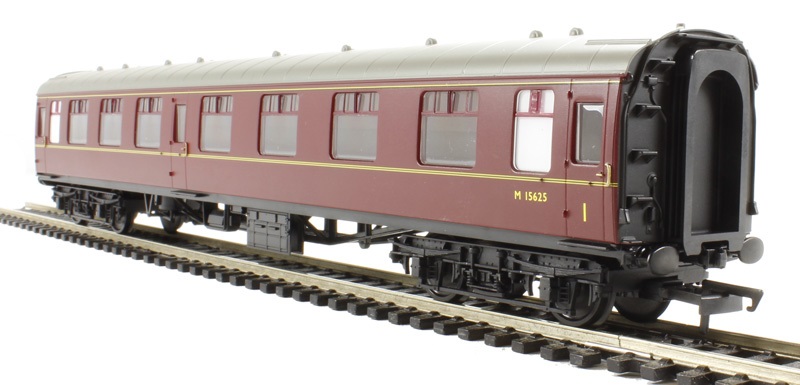 Hornby BR MK1 Composite Maroon Coaches